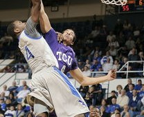 开云注册-NBA裁判报告：本轮争议判罚深度解析，联盟如何回应？，nba裁判新规